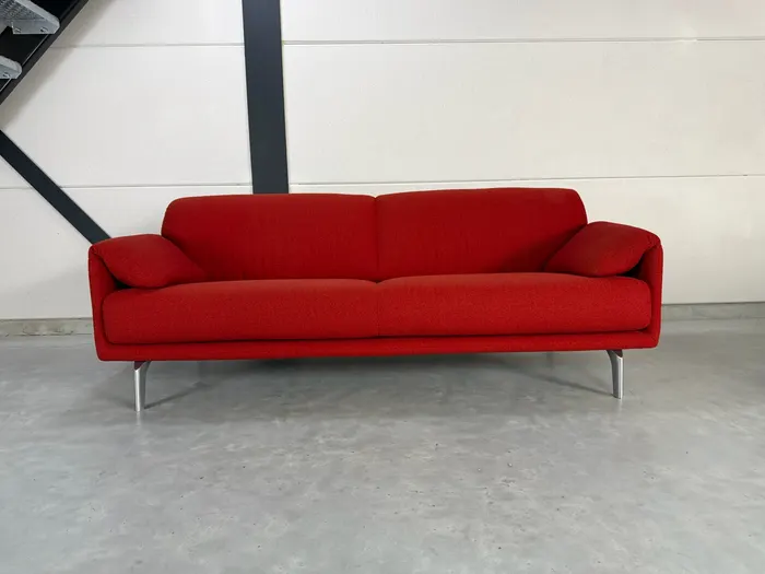 Leolux Balanza bank, rood wolstof