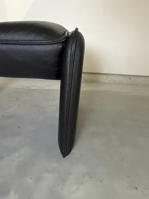Leolux Bora Beta fauteuil met hocker — Fauteuil (foto 9)